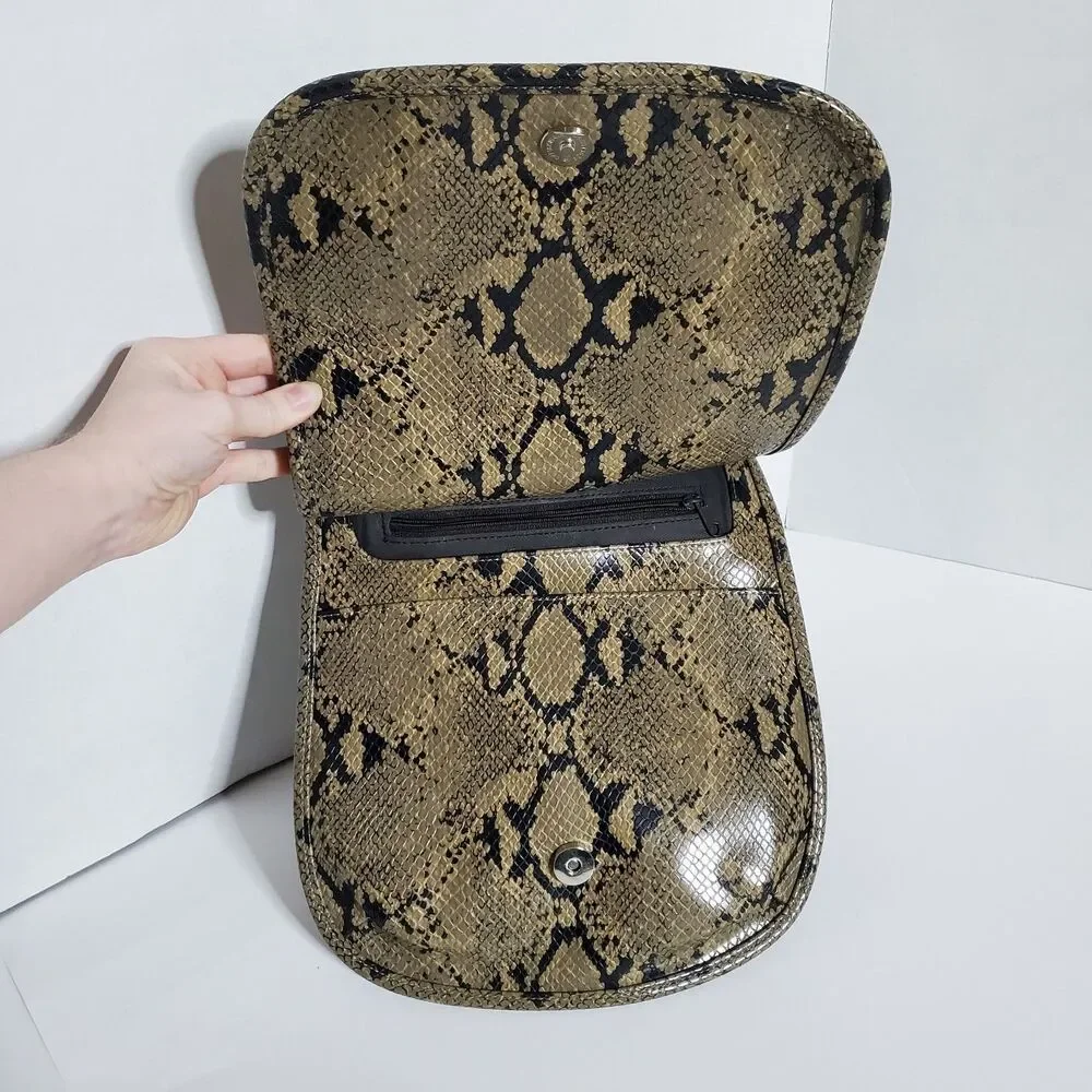 Nine West Faux Snakeskin Crossbody Handbag Flap Close Slouchy Chic Womens
